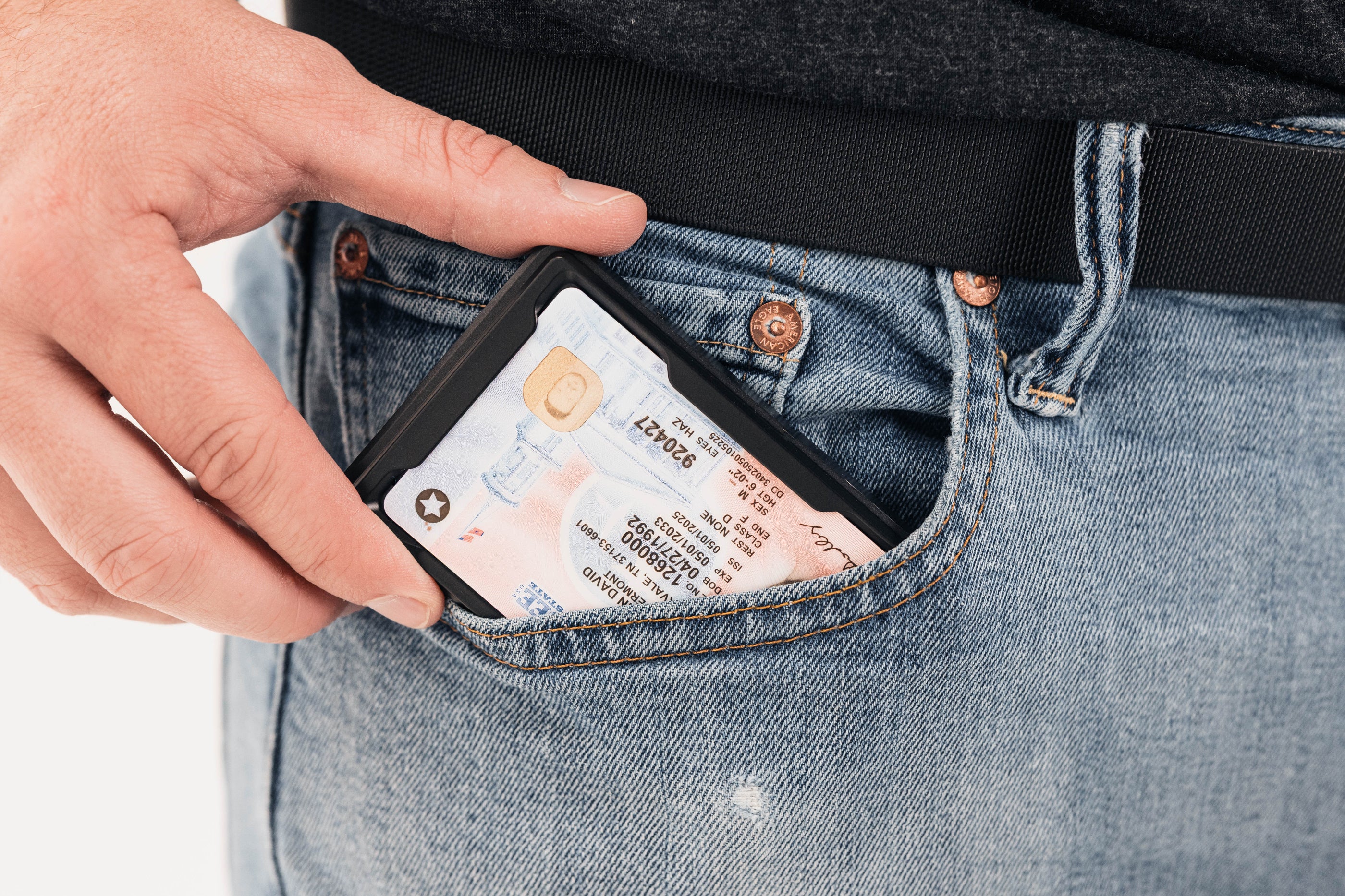 Groove Wallet ID Holder - Image 7